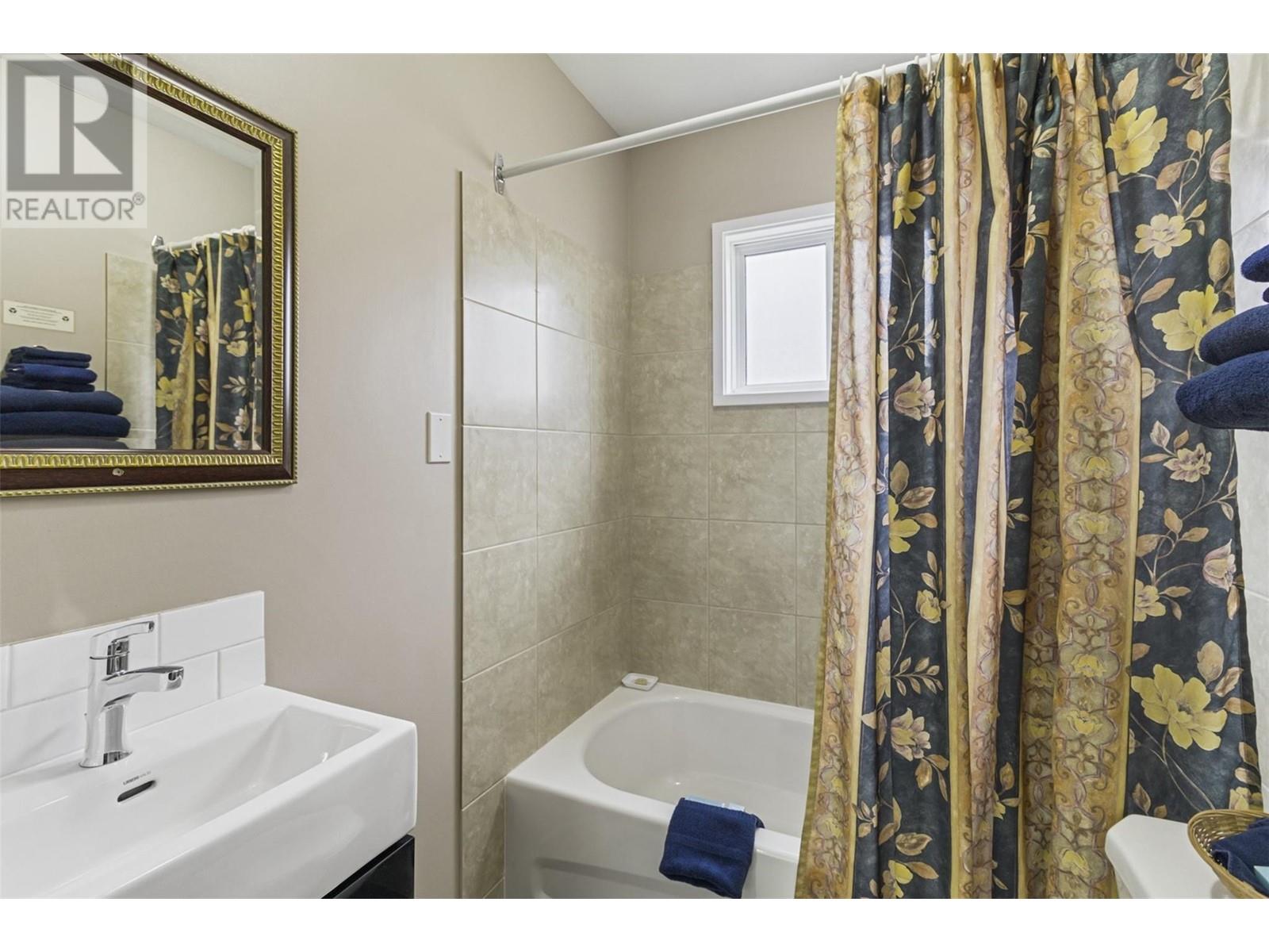 181 Shuswap Avenue Property Photo 34
