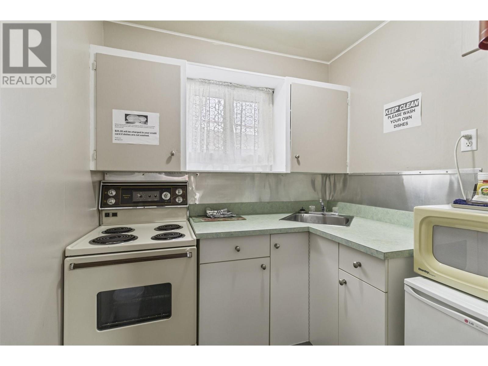 181 Shuswap Avenue Property Photo 35