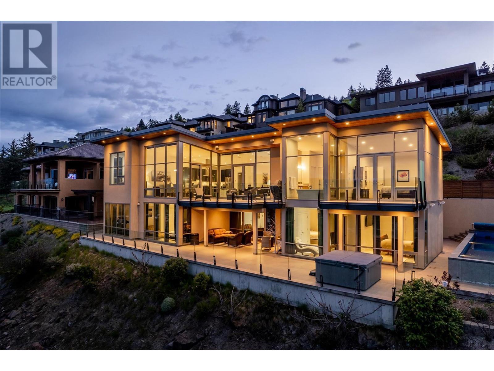 1737 Scott Crescent Property Photo 39