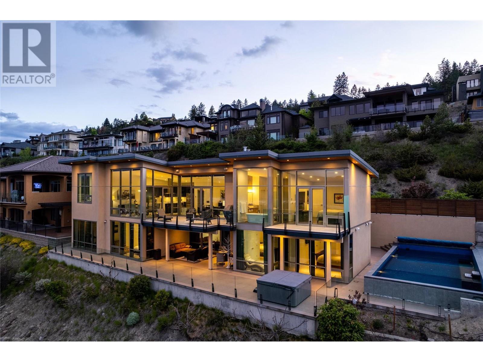 1737 Scott Crescent Property Photo 45