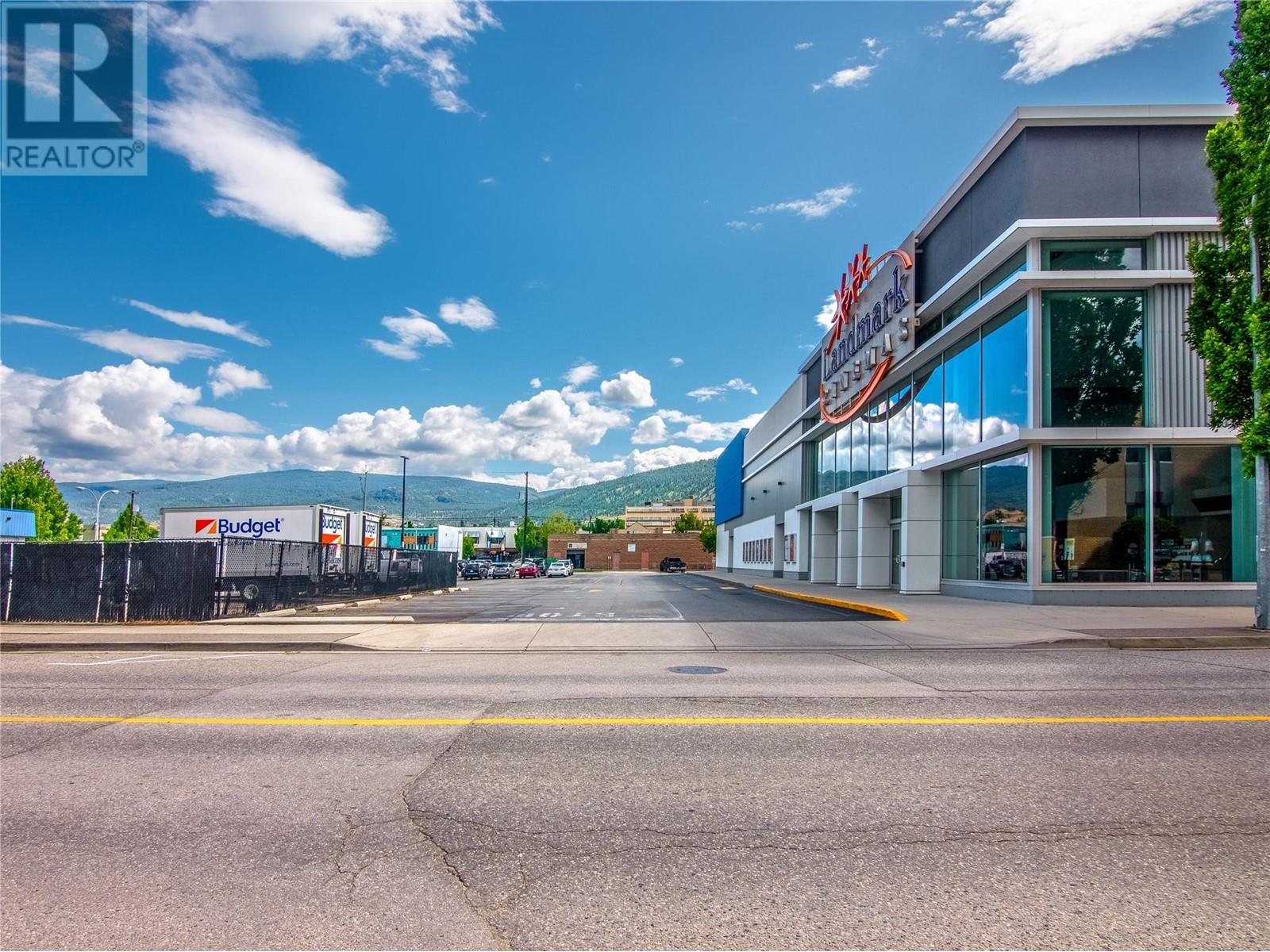 250 Winnipeg Street Property Photo 28