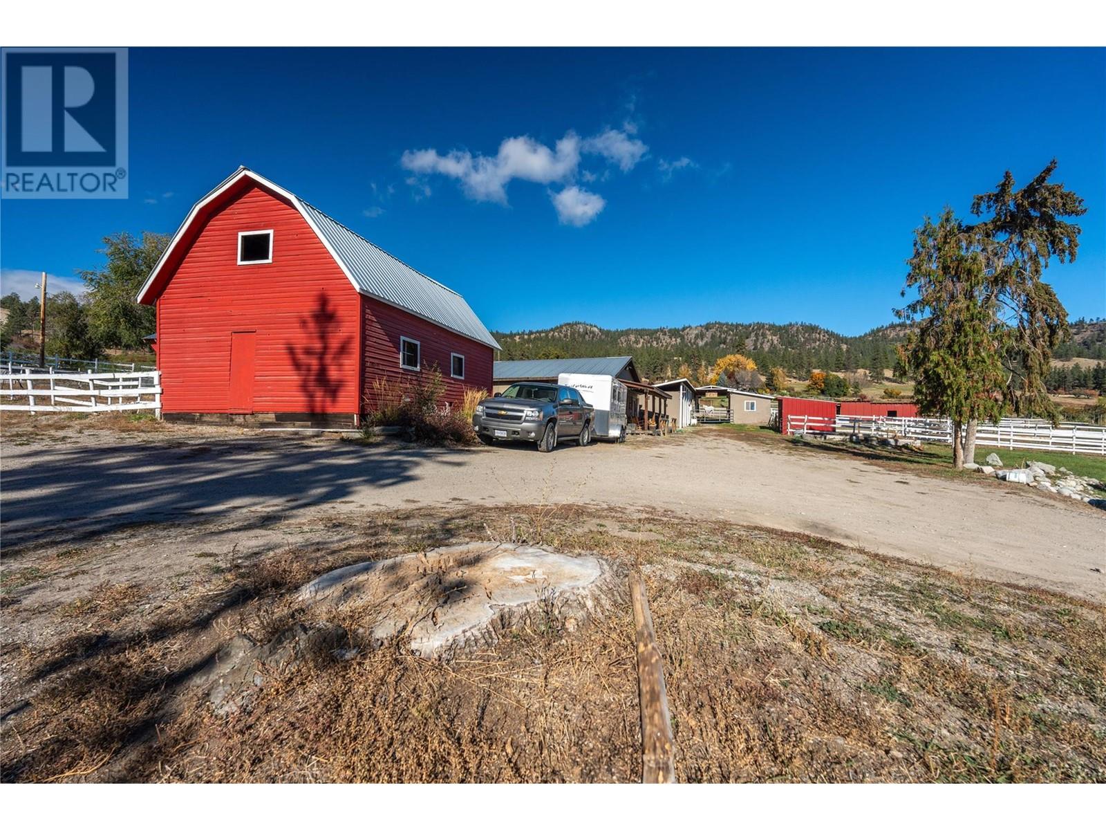 15902 Prairie Valley Road Property Photo 1