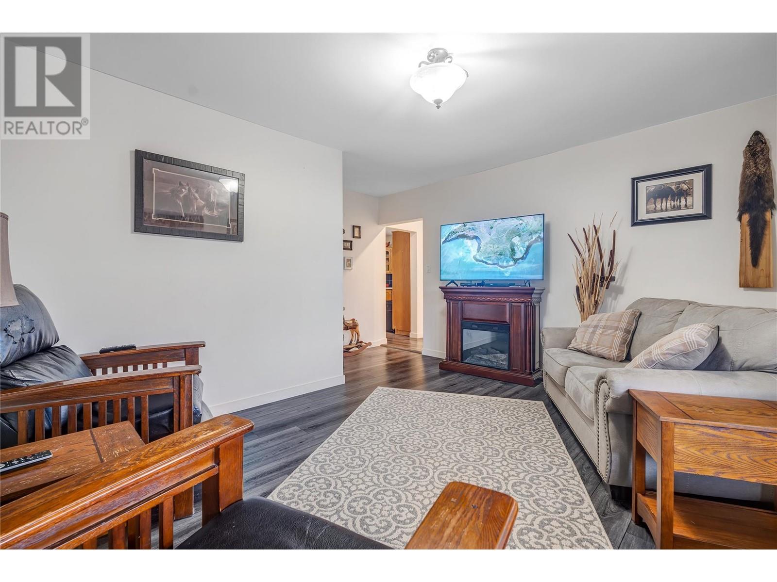 15902 Prairie Valley Road Property Photo 7