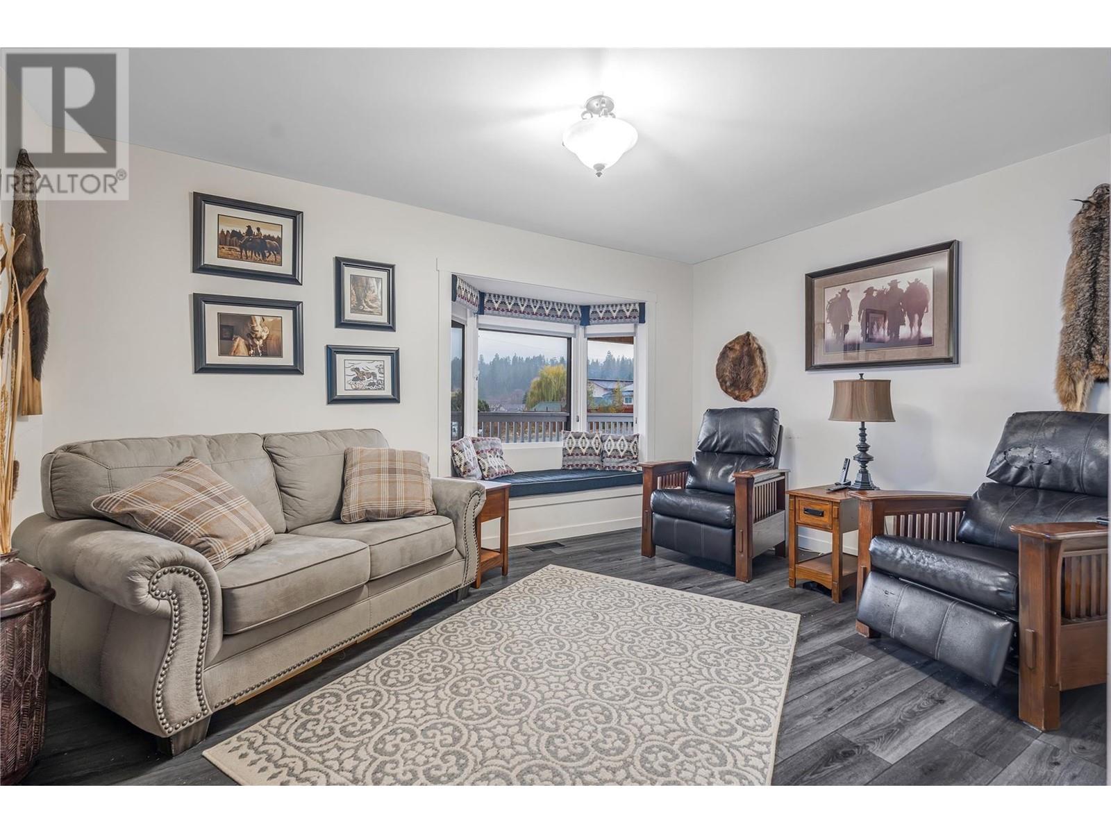 15902 Prairie Valley Road Property Photo 9