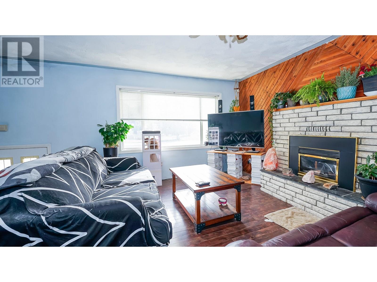 426 Aylmer Road Property Photo 14