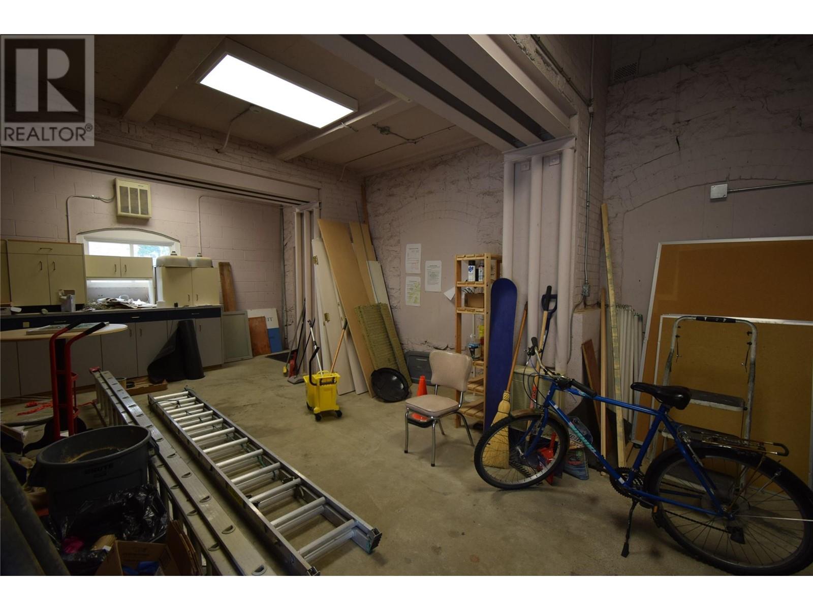 403 Vernon Street Property Photo 14