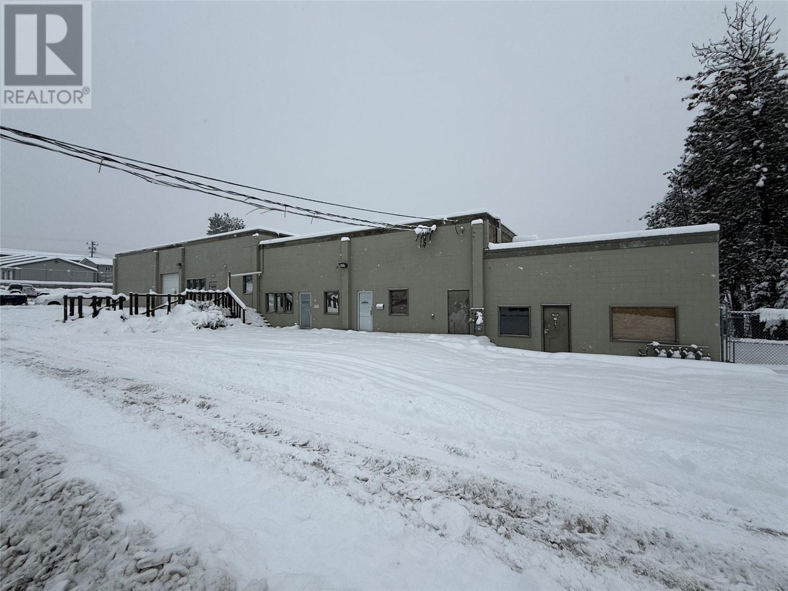 706 Industrial #3 Road Property Photo 9