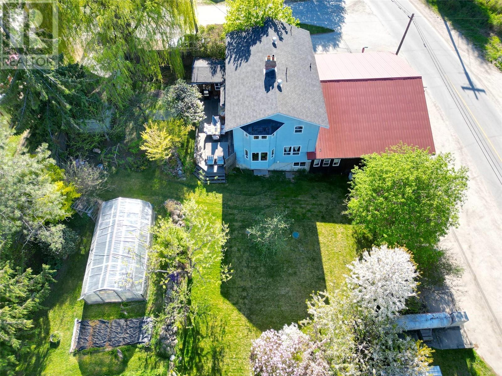 7904 Railway Avenue Avenue Property Photo 7