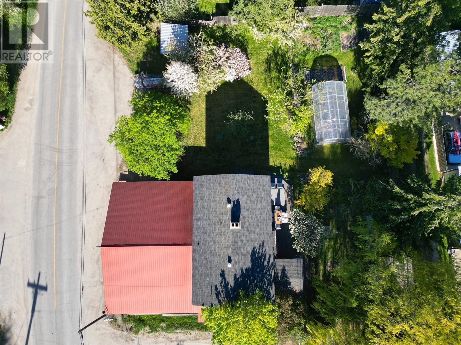 7904 Railway Avenue Avenue Property Photo 9