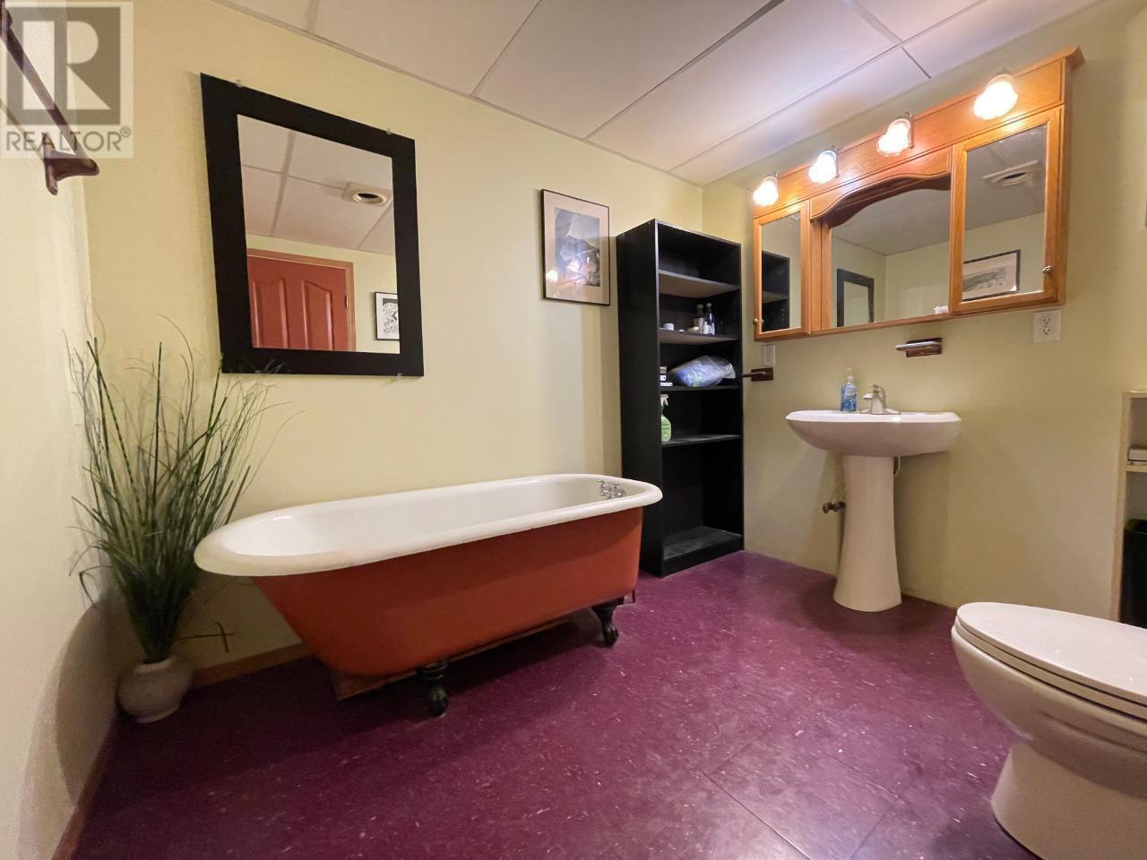 7904 Railway Avenue Avenue Property Photo 61