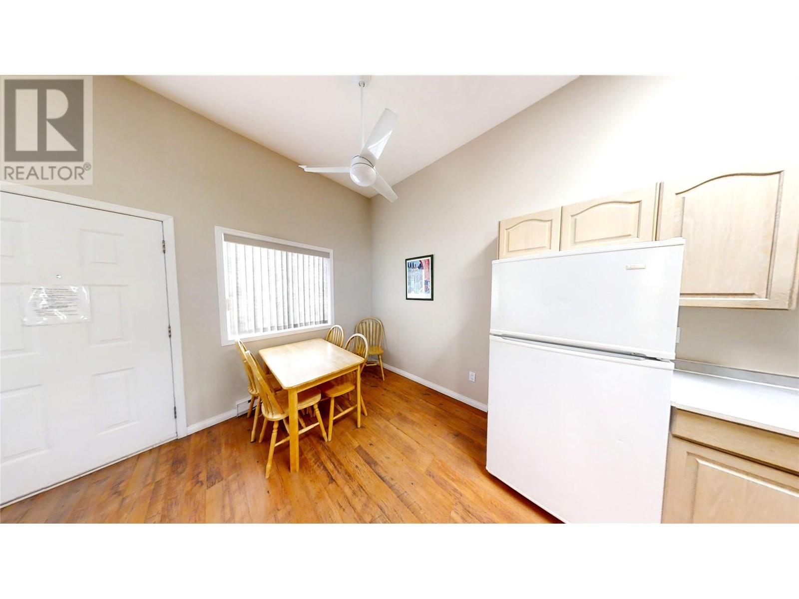 1028 Lakeshore Drive Unit# 221 Property Photo 8