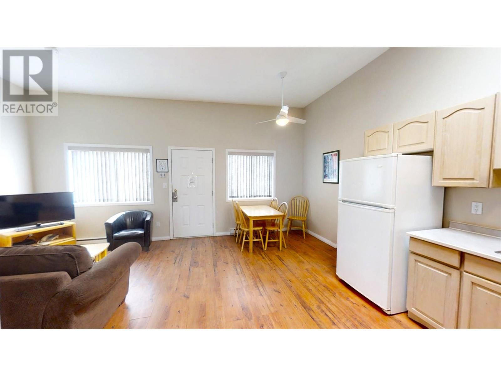 1028 Lakeshore Drive Unit# 221 Property Photo 12