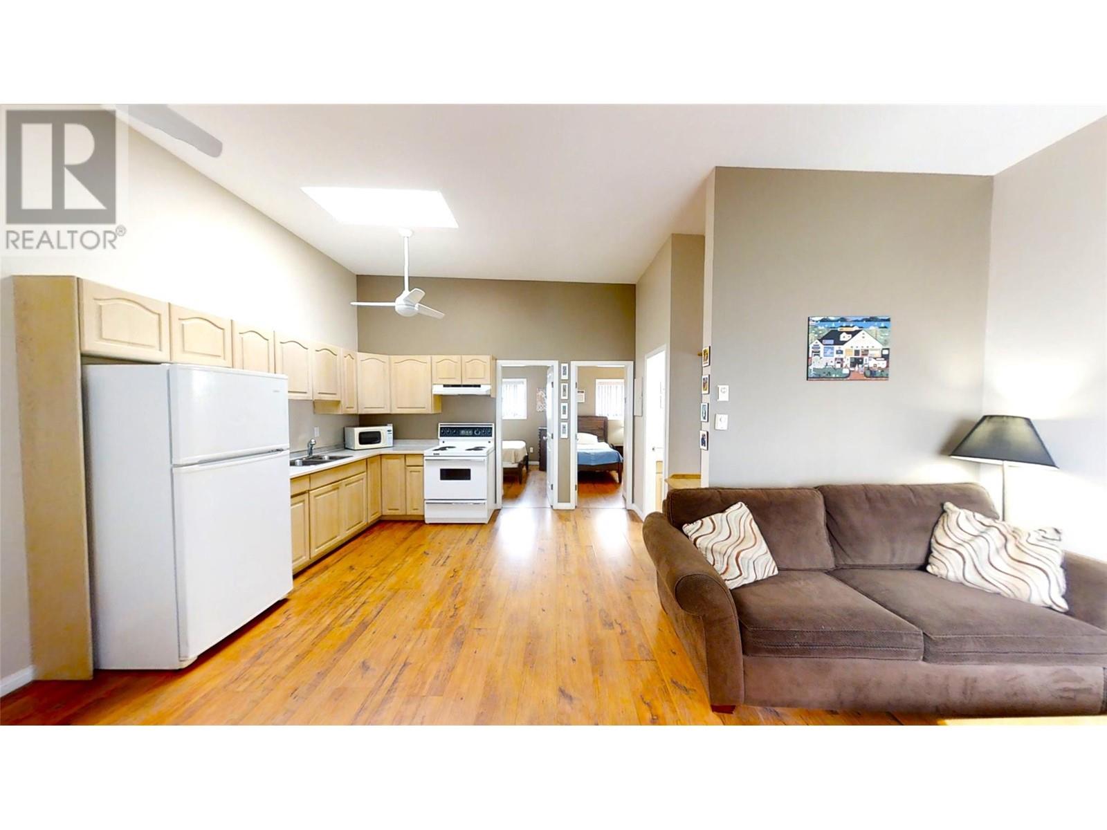 1028 Lakeshore Drive Unit# 221 Property Photo 13