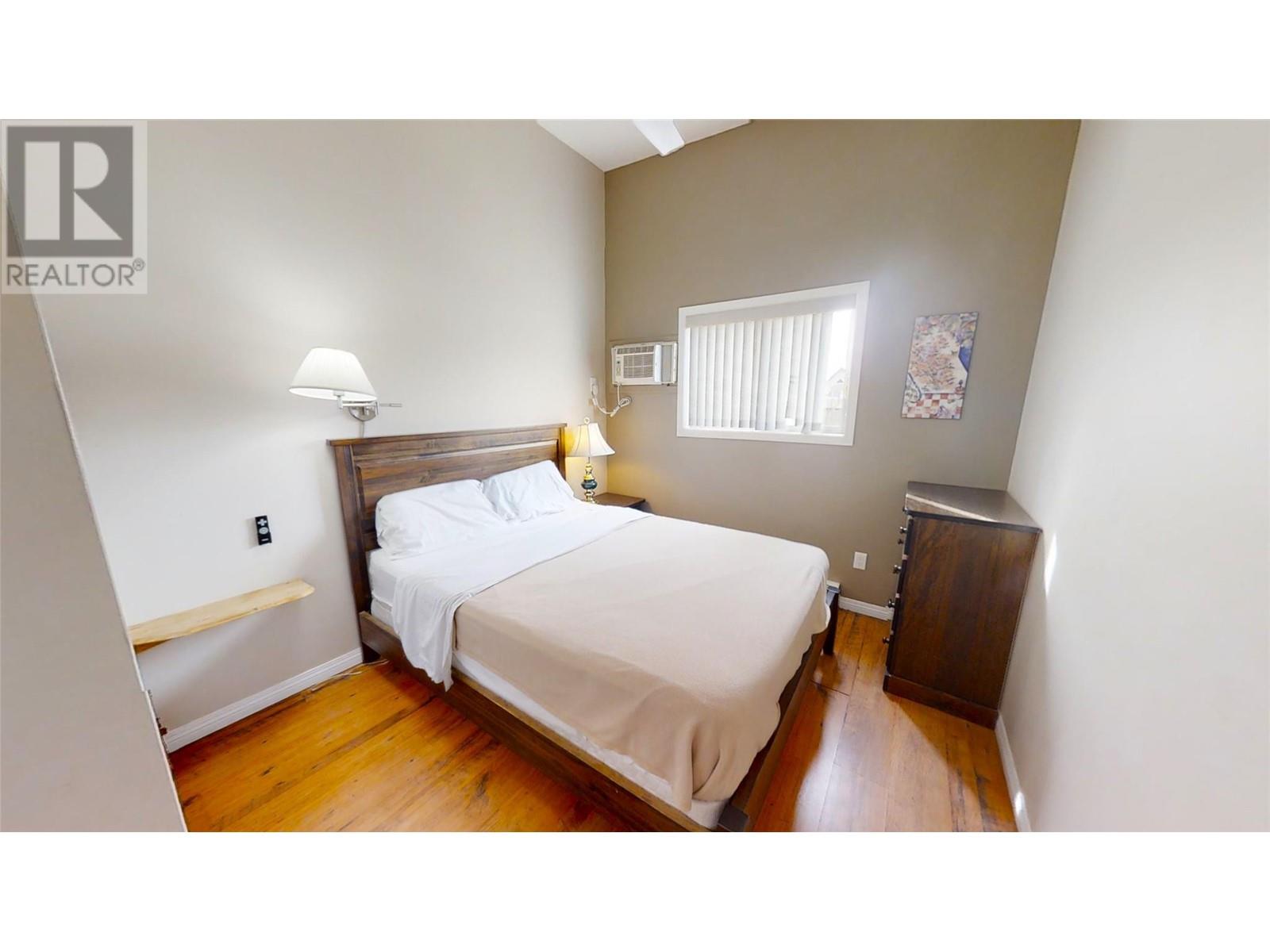 1028 Lakeshore Drive Unit# 221 Property Photo 15