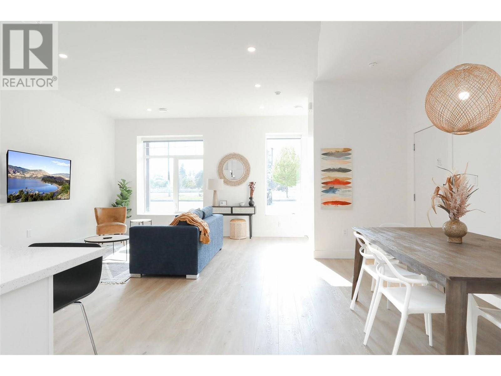 850 Railway Lane Unit# 102 Property Photo 1