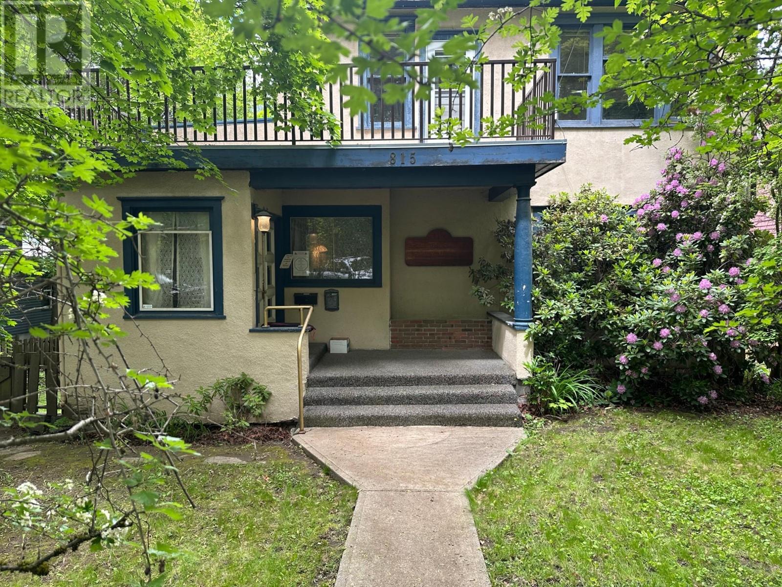 815 BAKER Street Property Photo 1