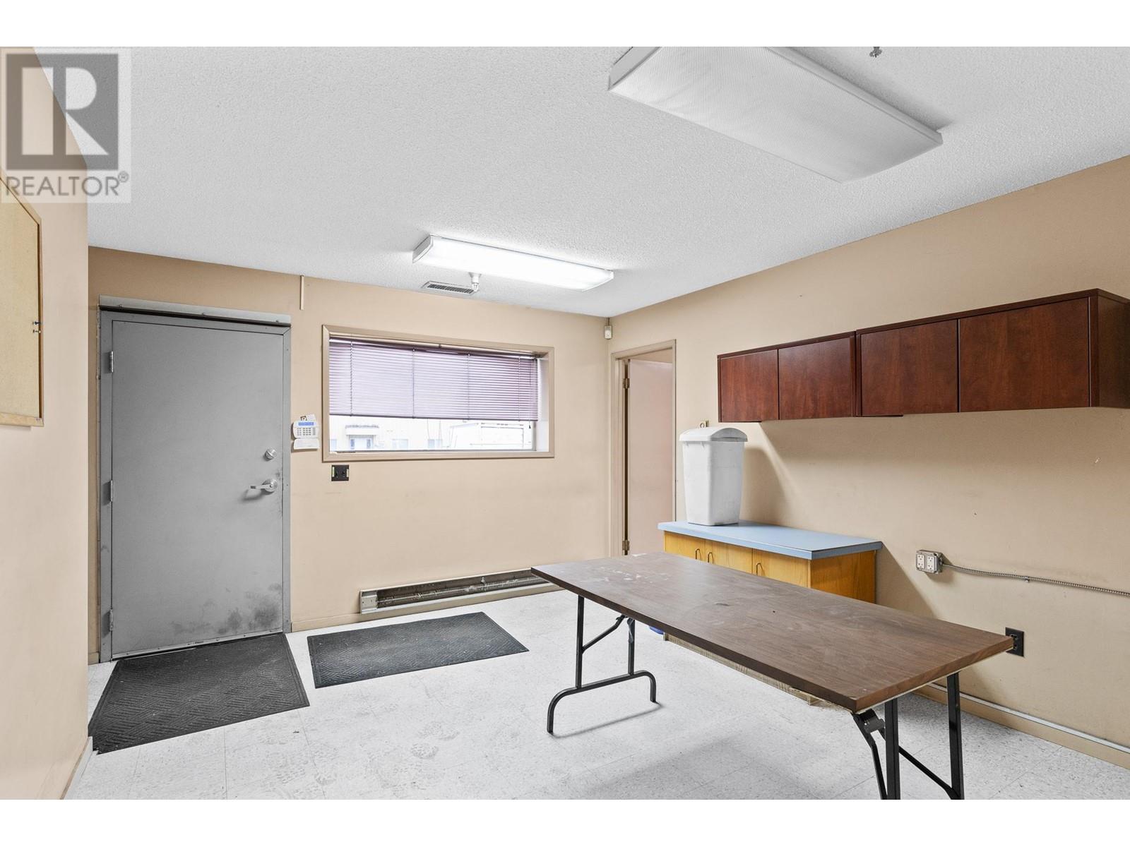 3348 Sexsmith Road Property Photo 11