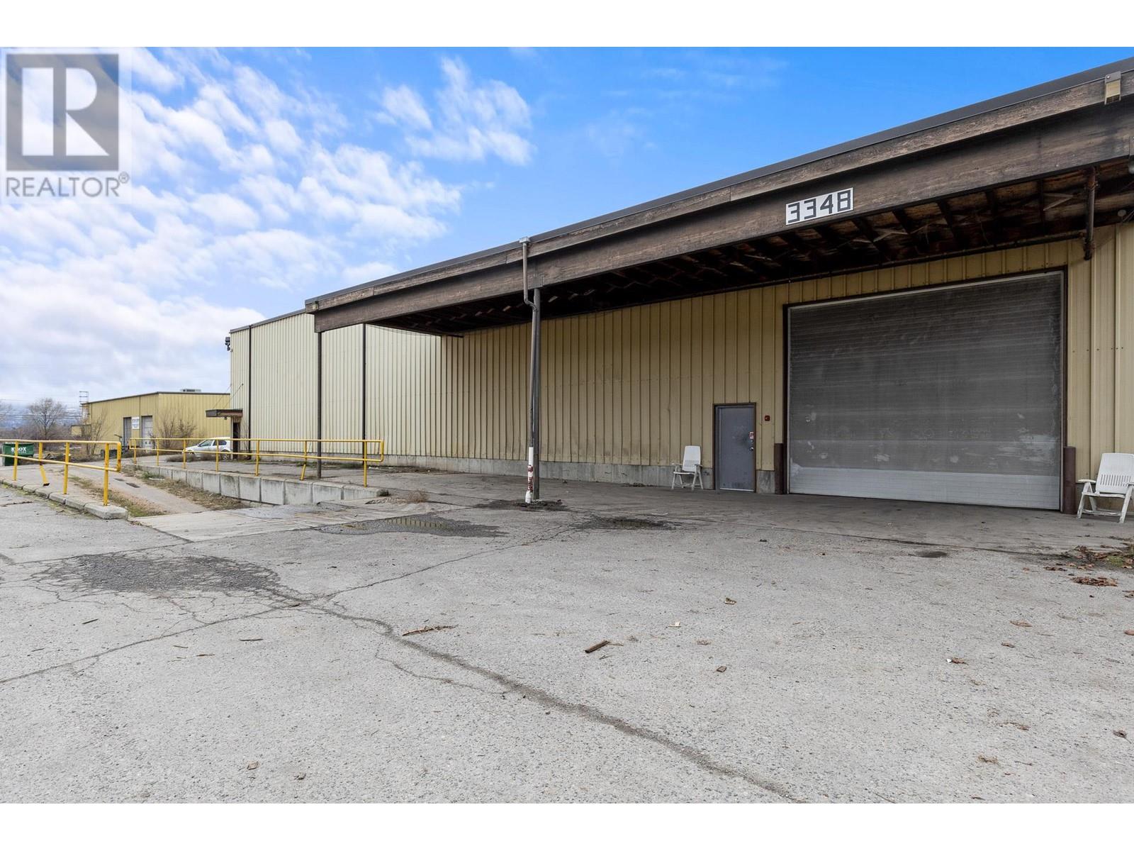 3348 Sexsmith Road Property Photo 14