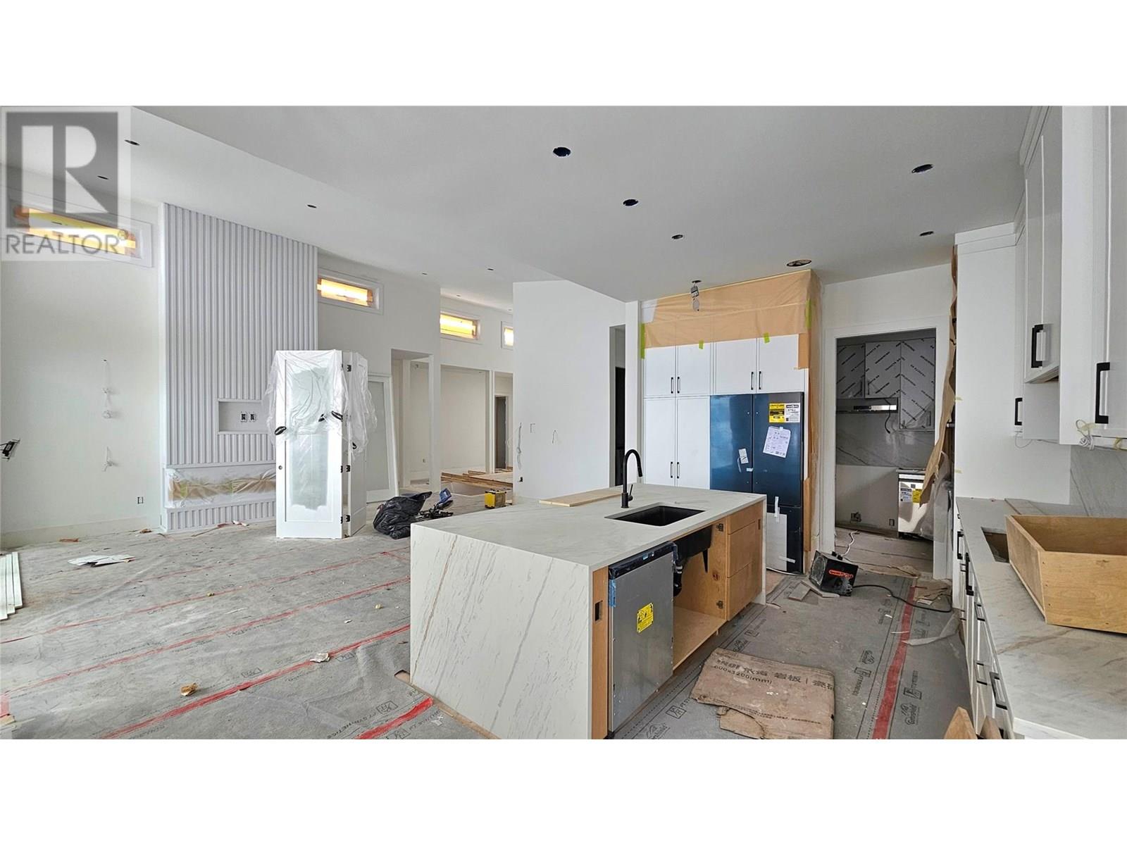 2095 Cortina Drive Property Photo 8