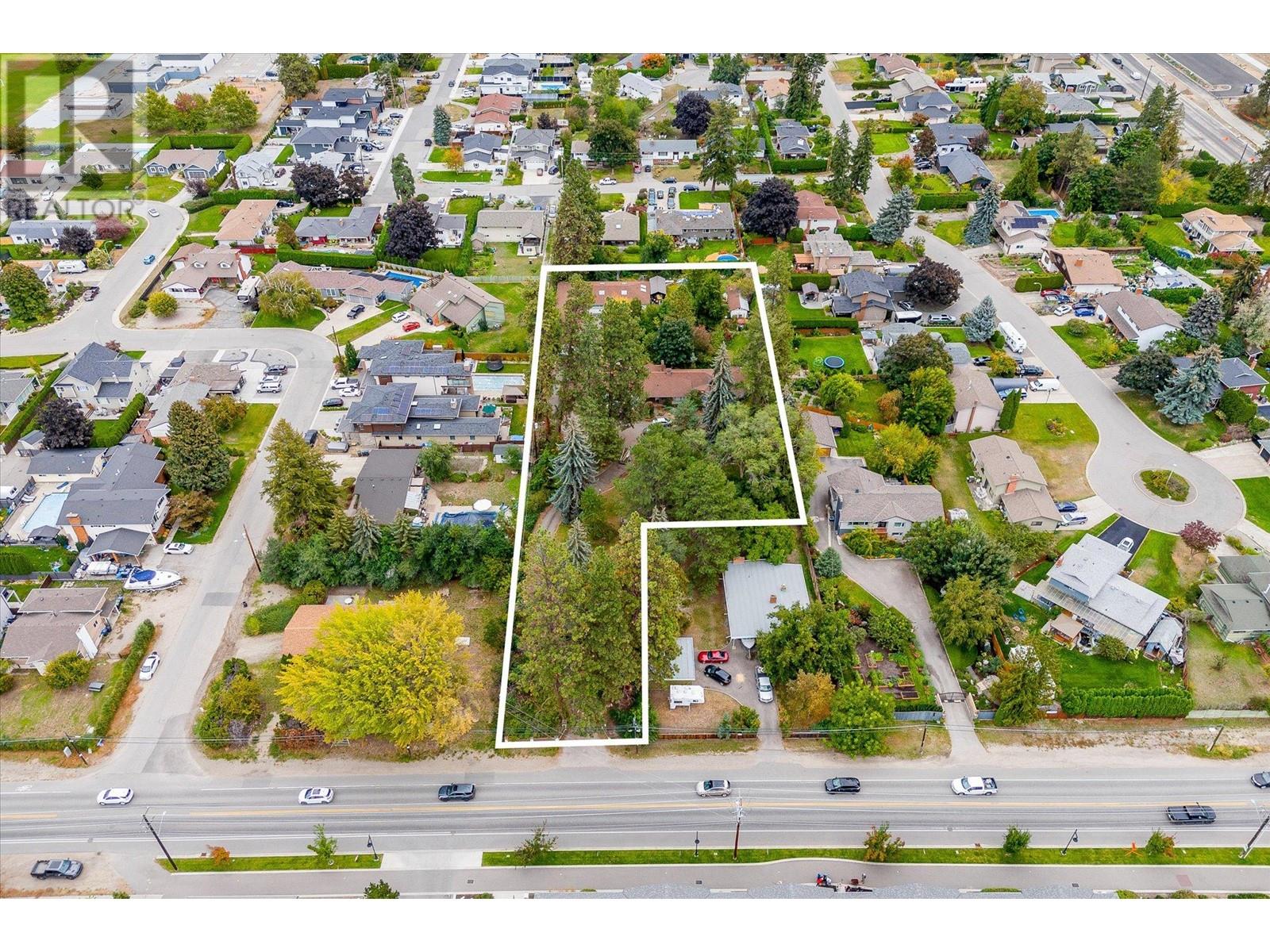 4377 Lakeshore Road Property Photo 3