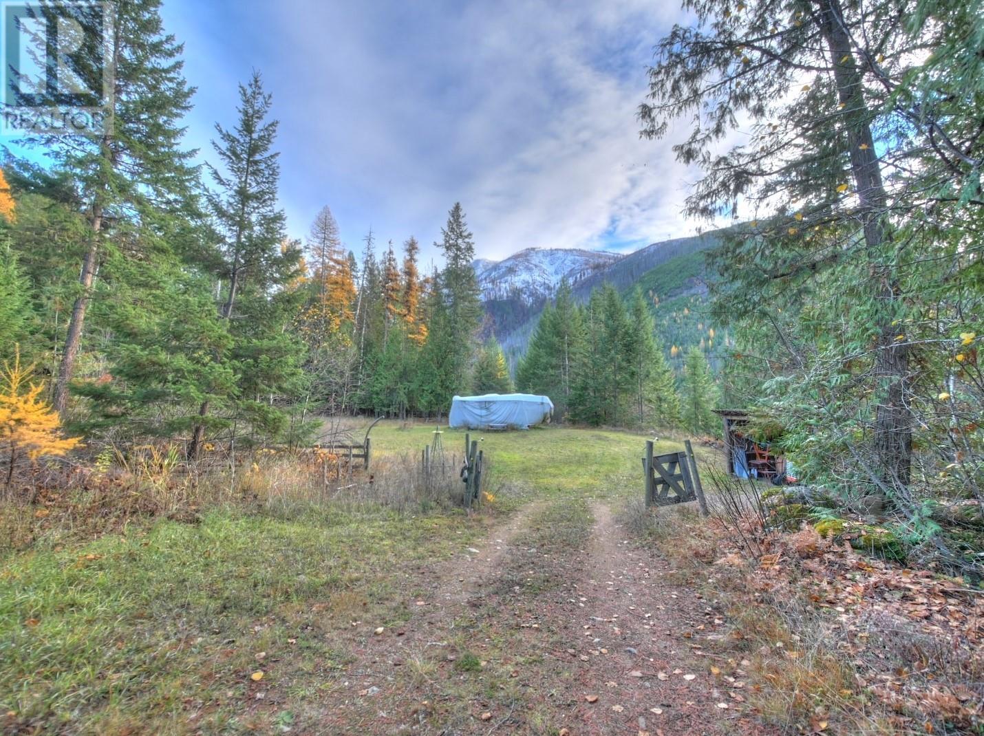 9155 Highway 6 Property Photo 11