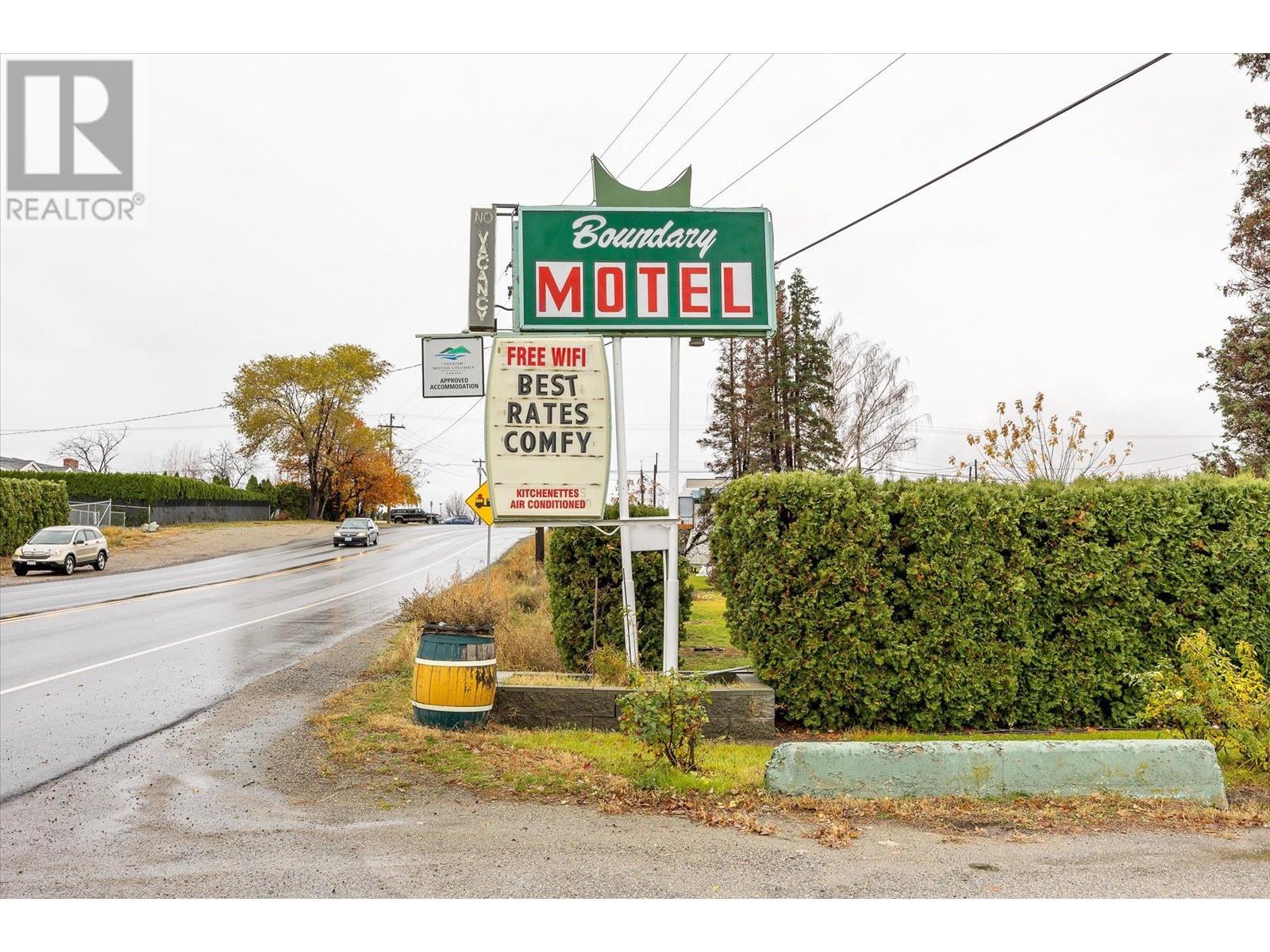 7414 97 Street Property Photo 10