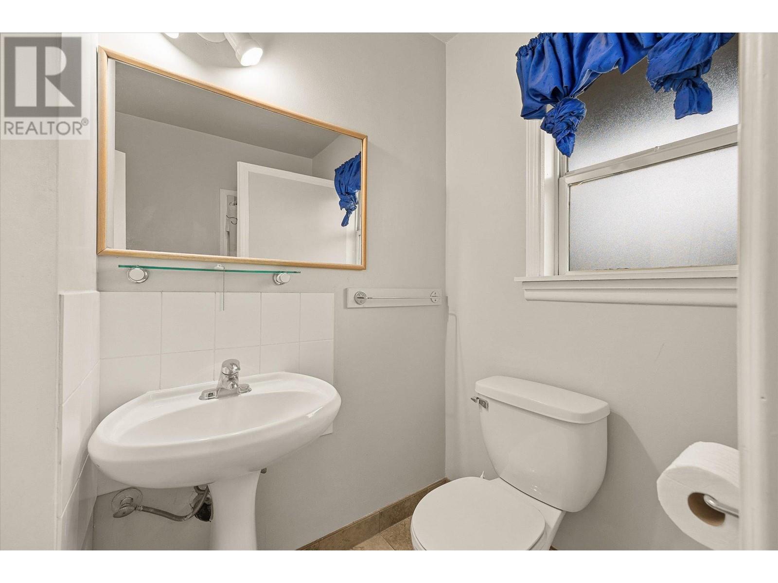 7414 97 Street Property Photo 21