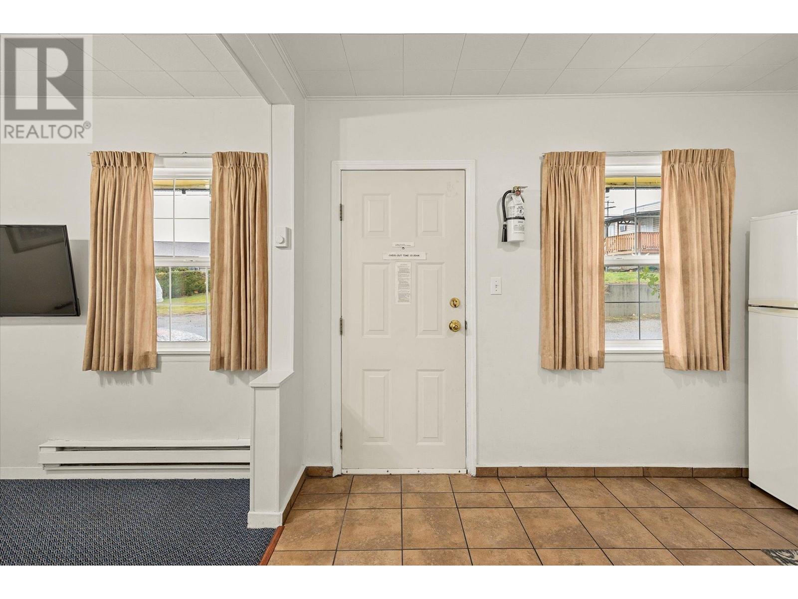 7414 97 Street Property Photo 24