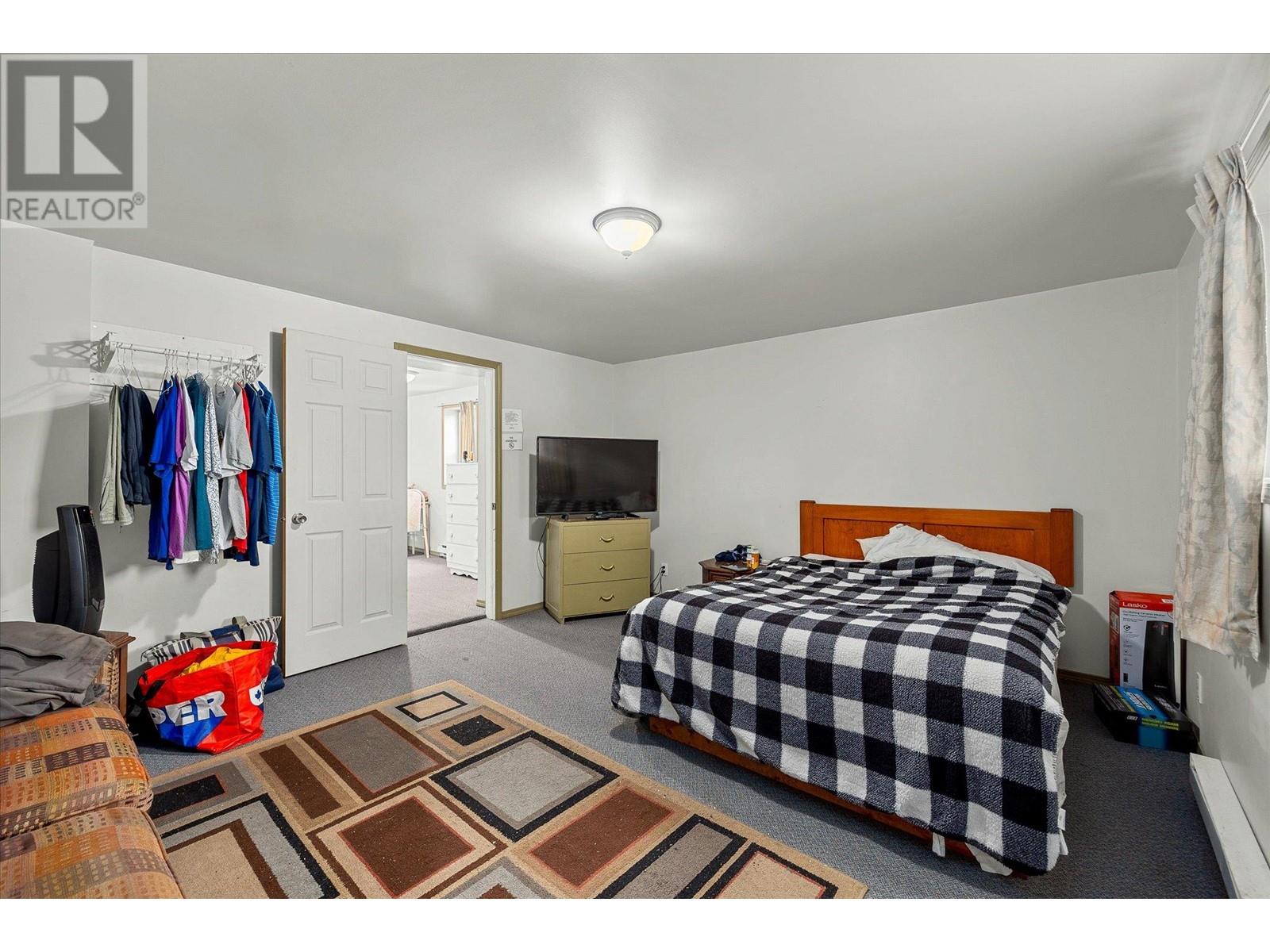 7414 97 Street Property Photo 44