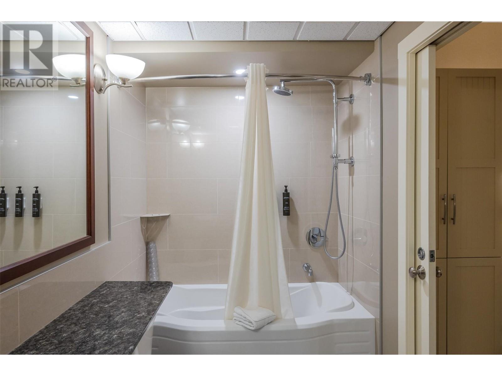 13011 Lakeshore Drive Unit# 238 Property Photo 33