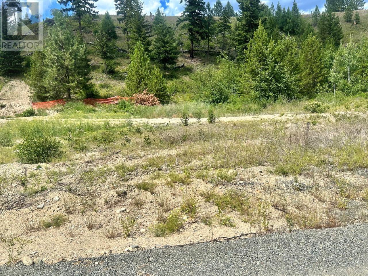 469 Siska Drive Property Photo 3
