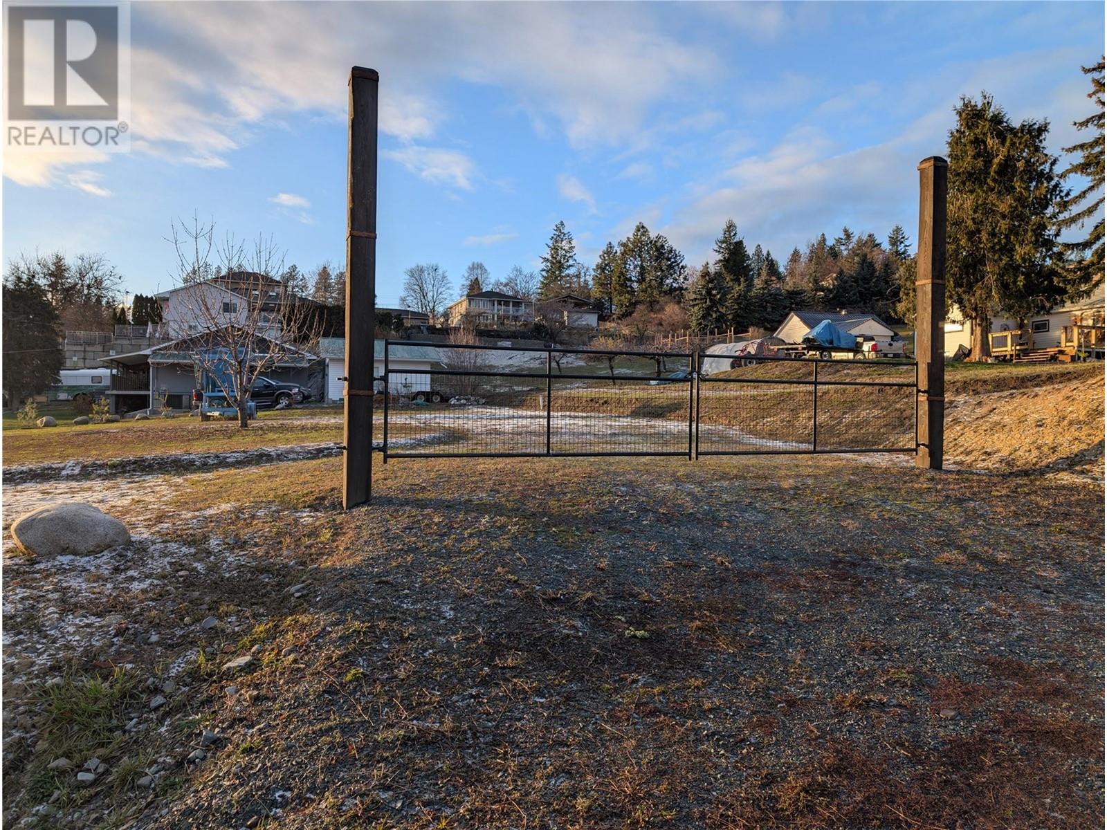 2628 3 Highway Property Photo 5