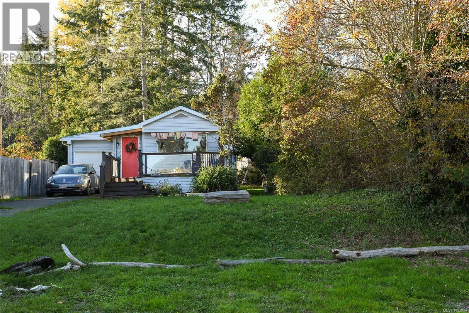 5557 Horne St Property Photo 2