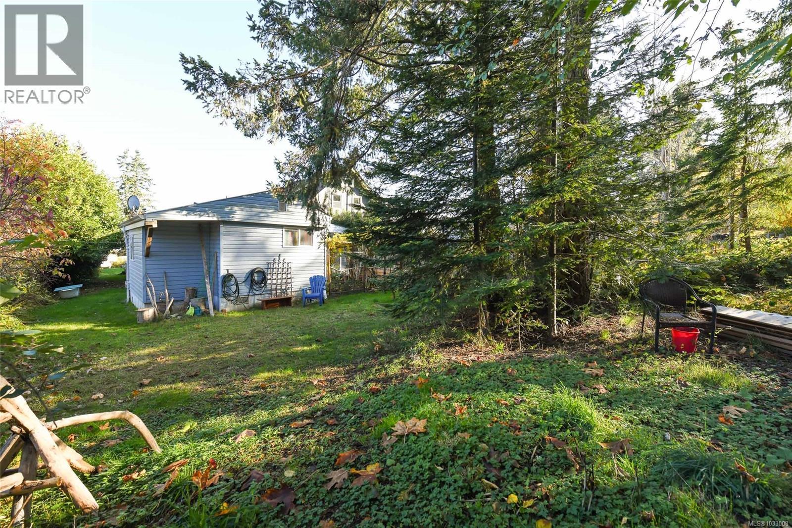 5557 Horne St Property Photo 8