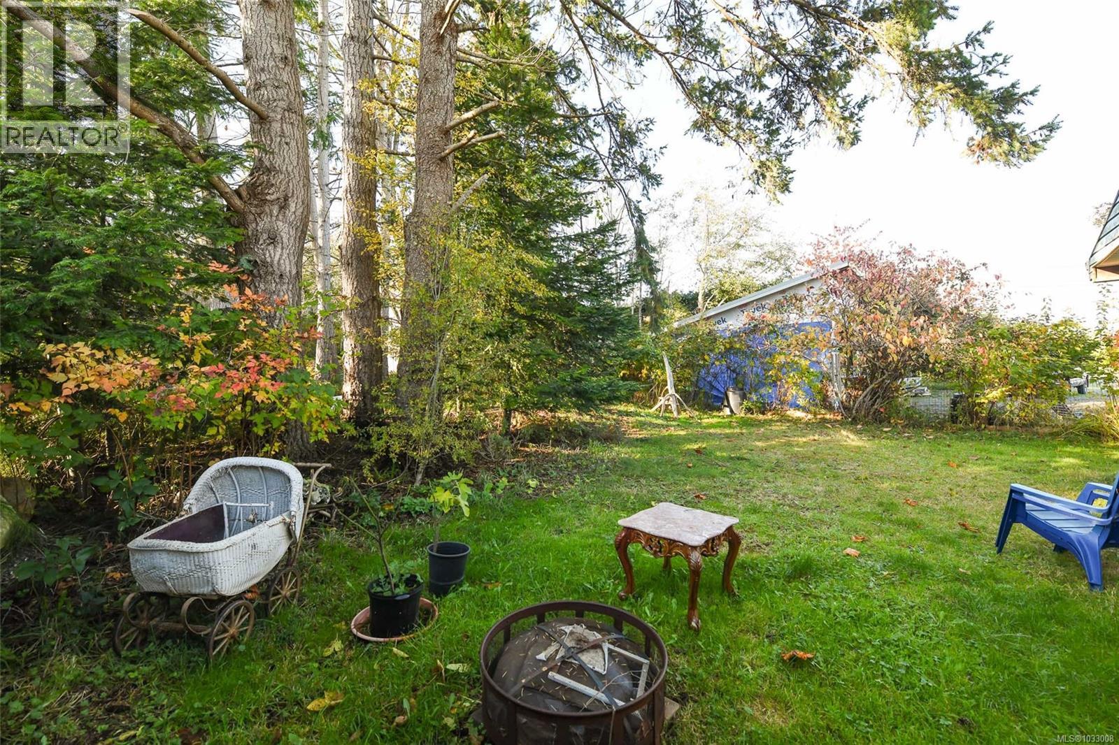5557 Horne St Property Photo 9