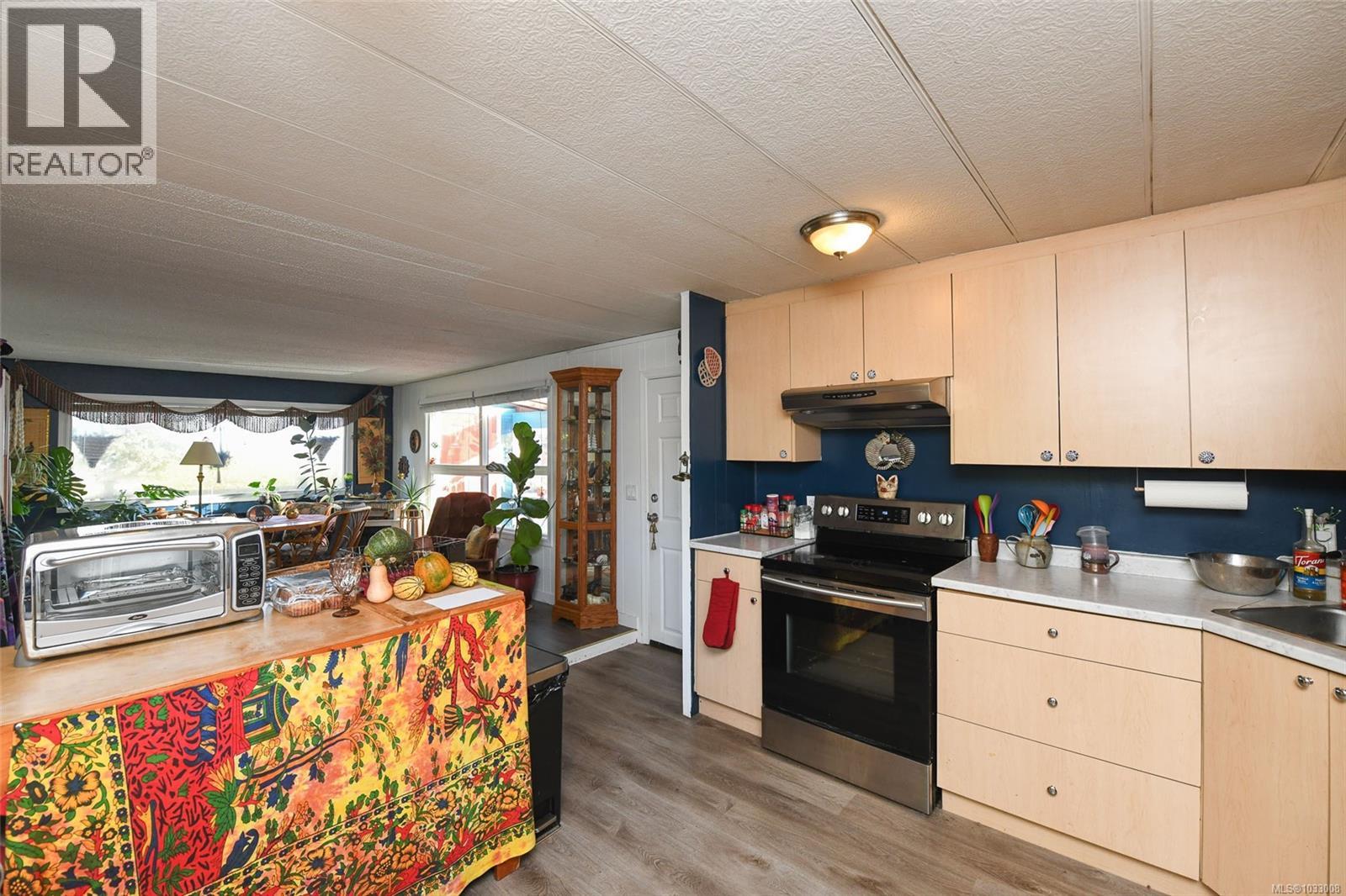 5557 Horne St Property Photo 18