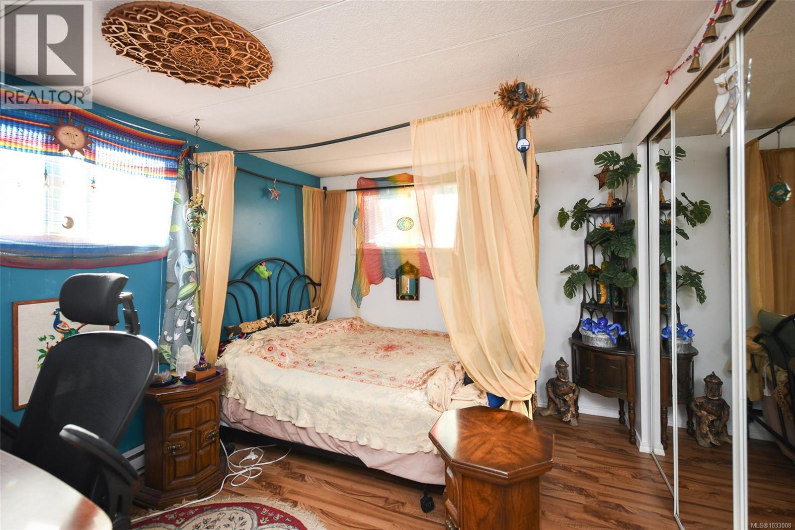 5557 Horne St Property Photo 26