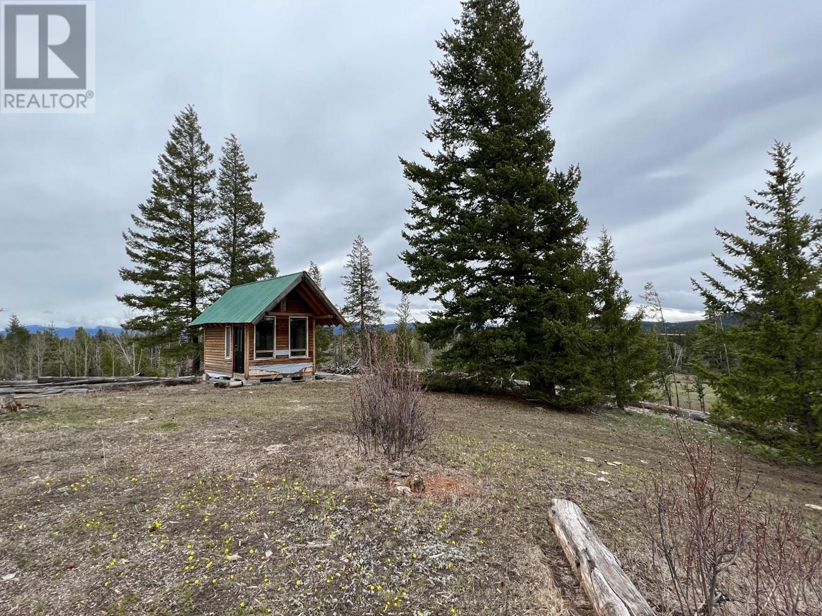 5245 Robbins Range Road Property Photo 1