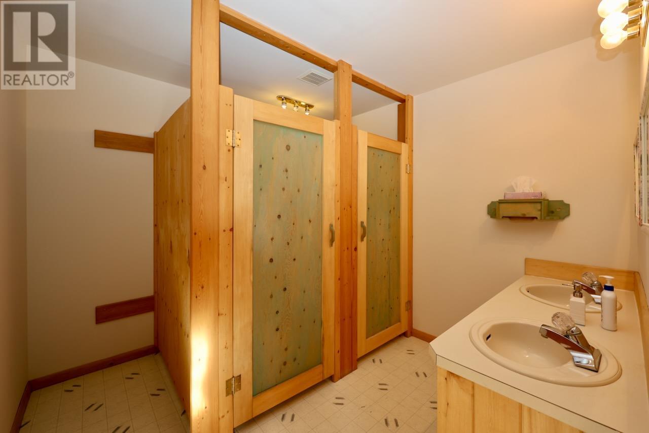 3483 Highway 95 Property Photo 36
