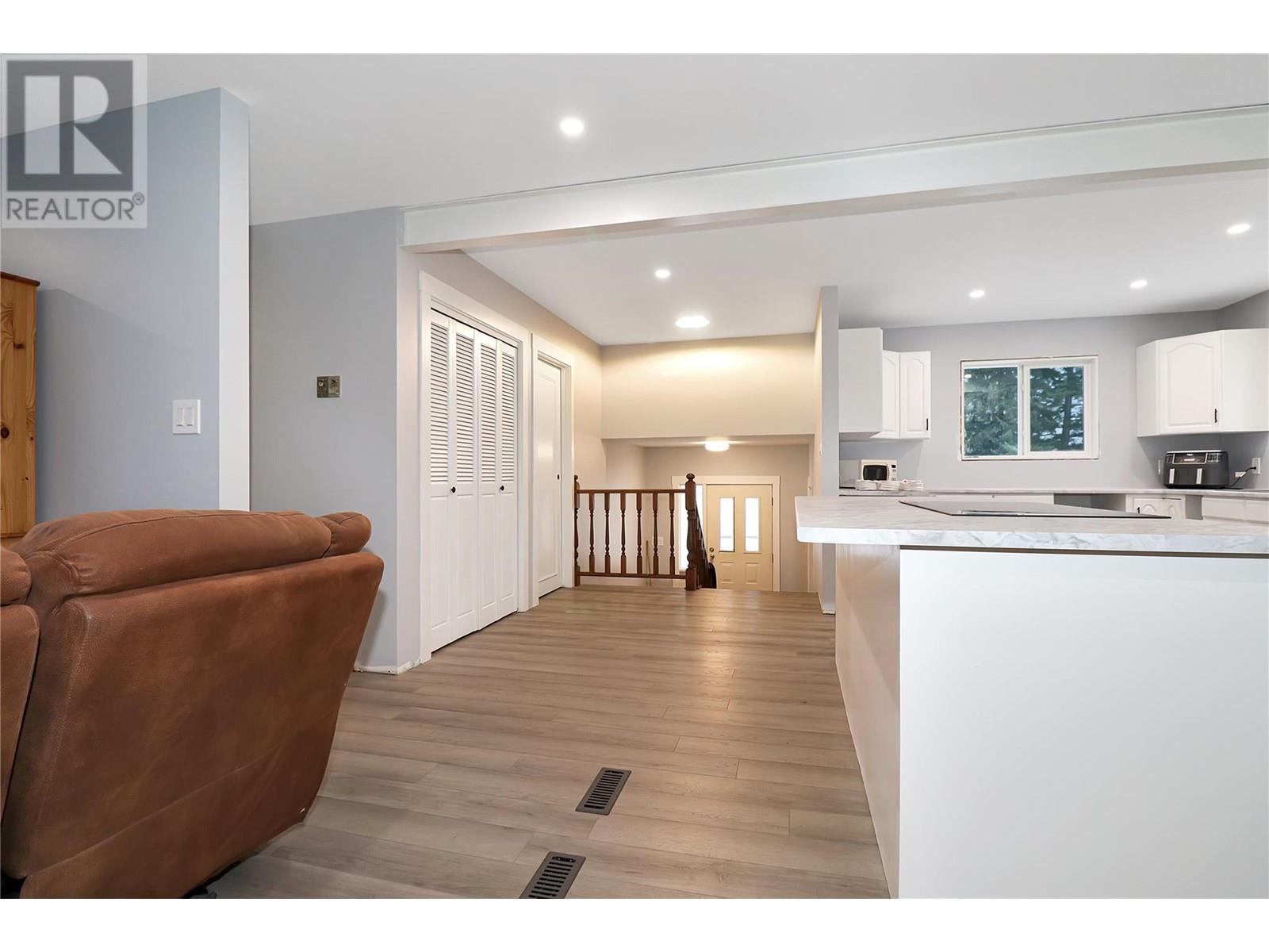 1247 Kidd Road Property Photo 12