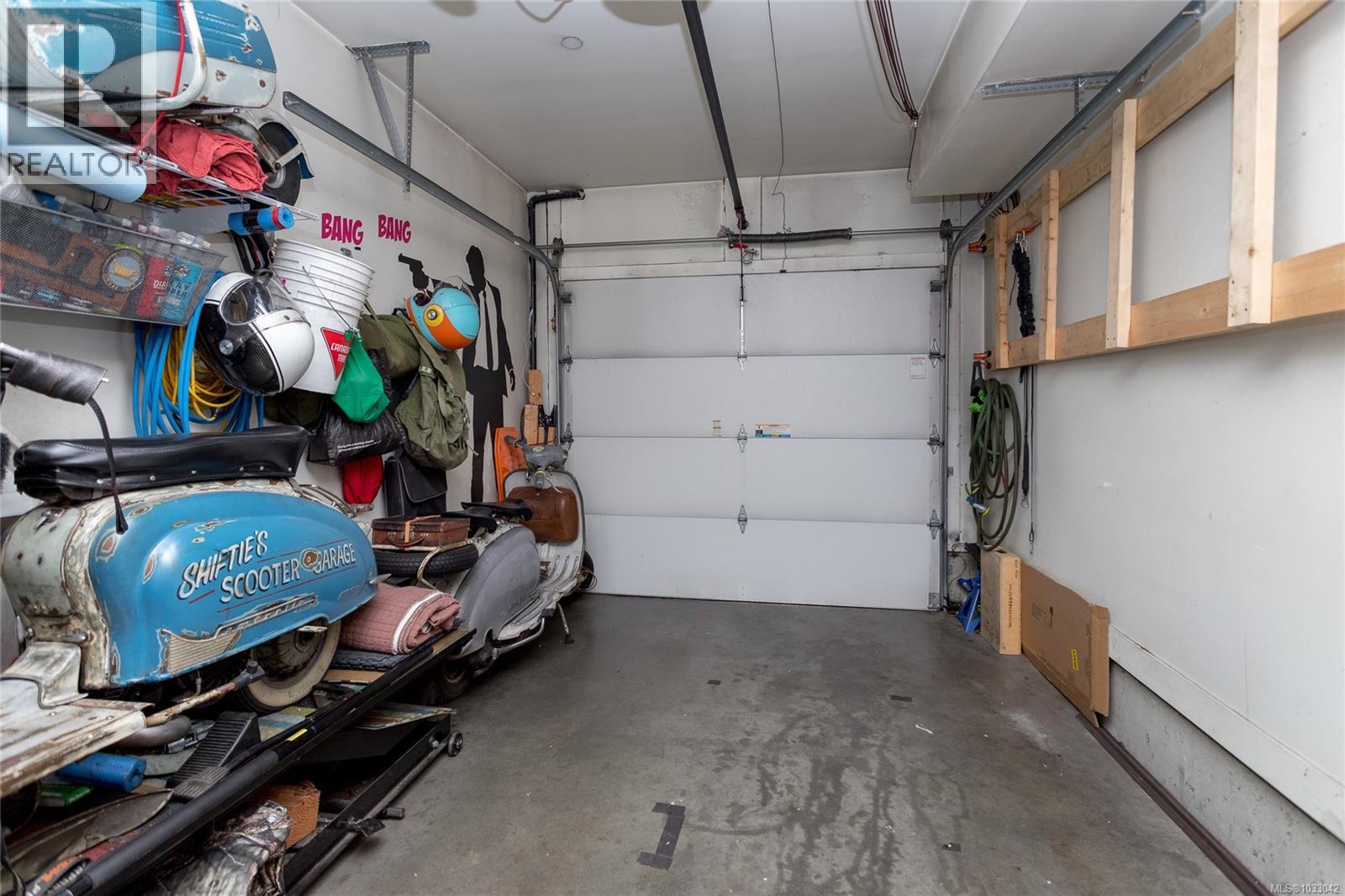 5 1137 Meares St Property Photo 27