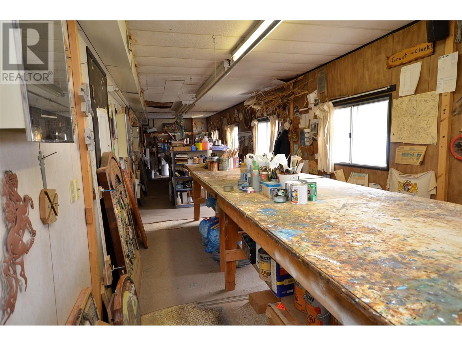 8525 Silver Star Road Property Photo 13