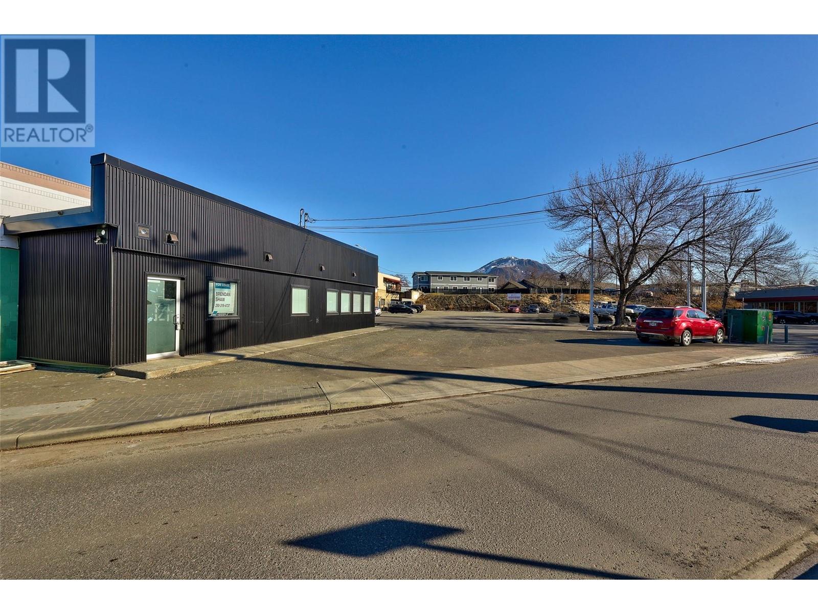 405 TRANQUILLE Road Property Photo 1