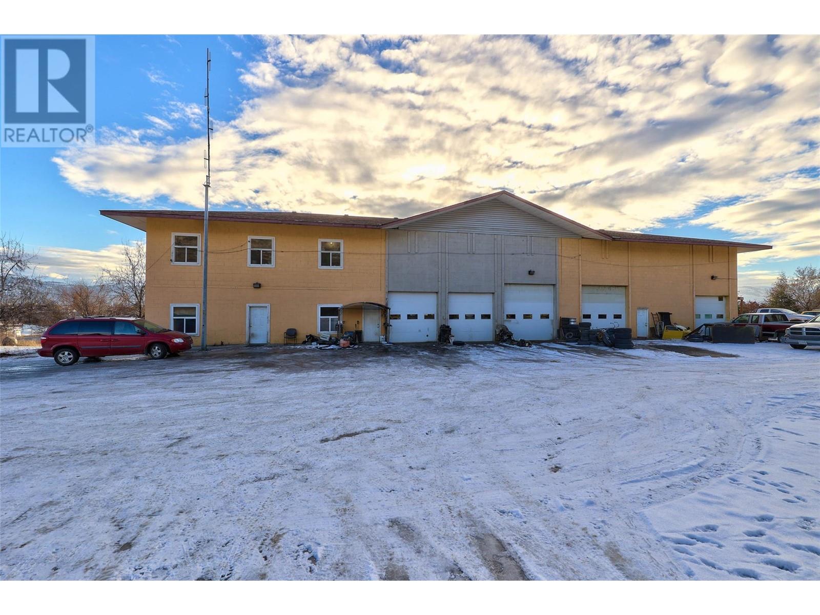 1100 Ord Road Property Photo 4