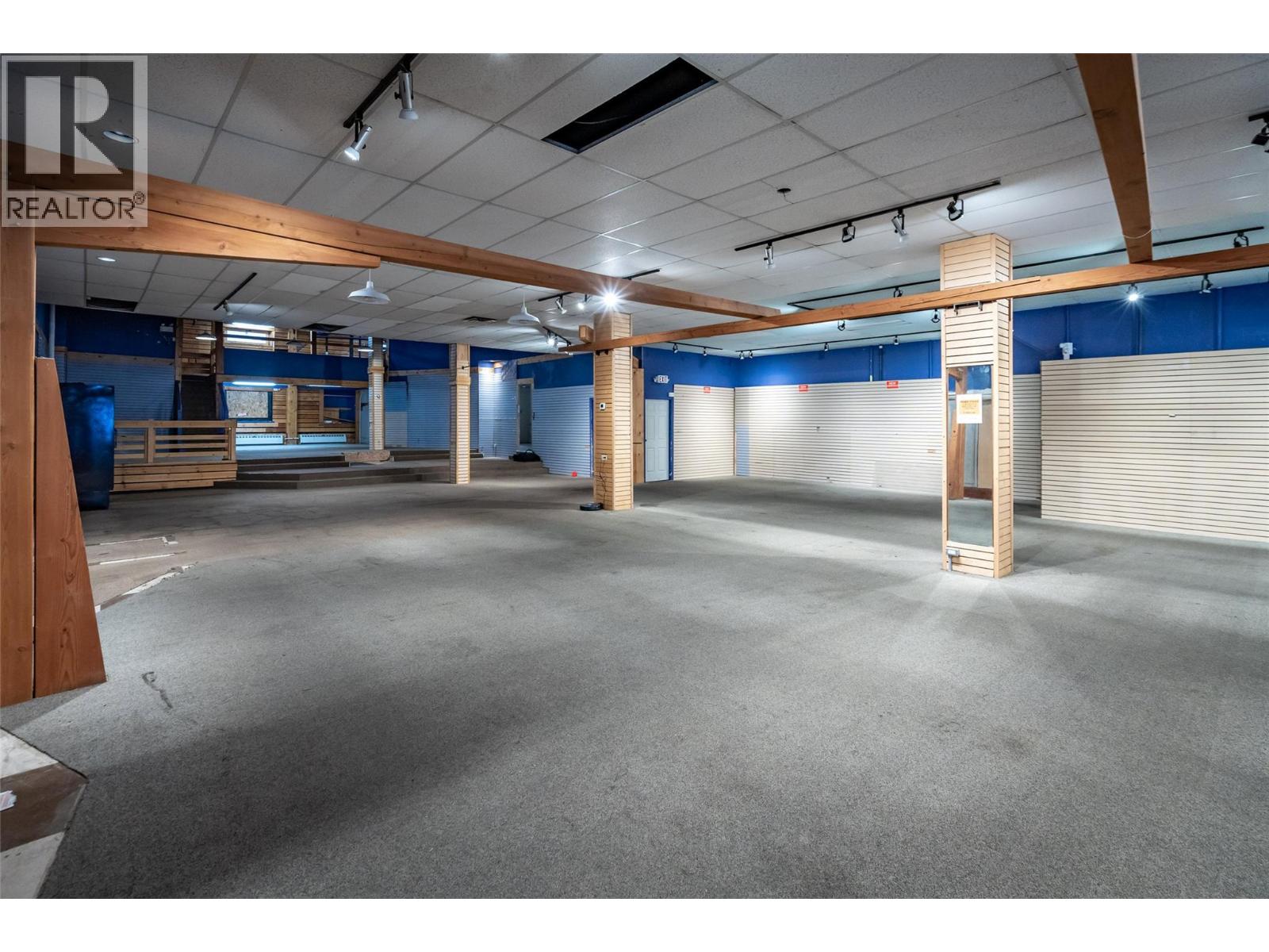 639 Baker Street Property Photo 19