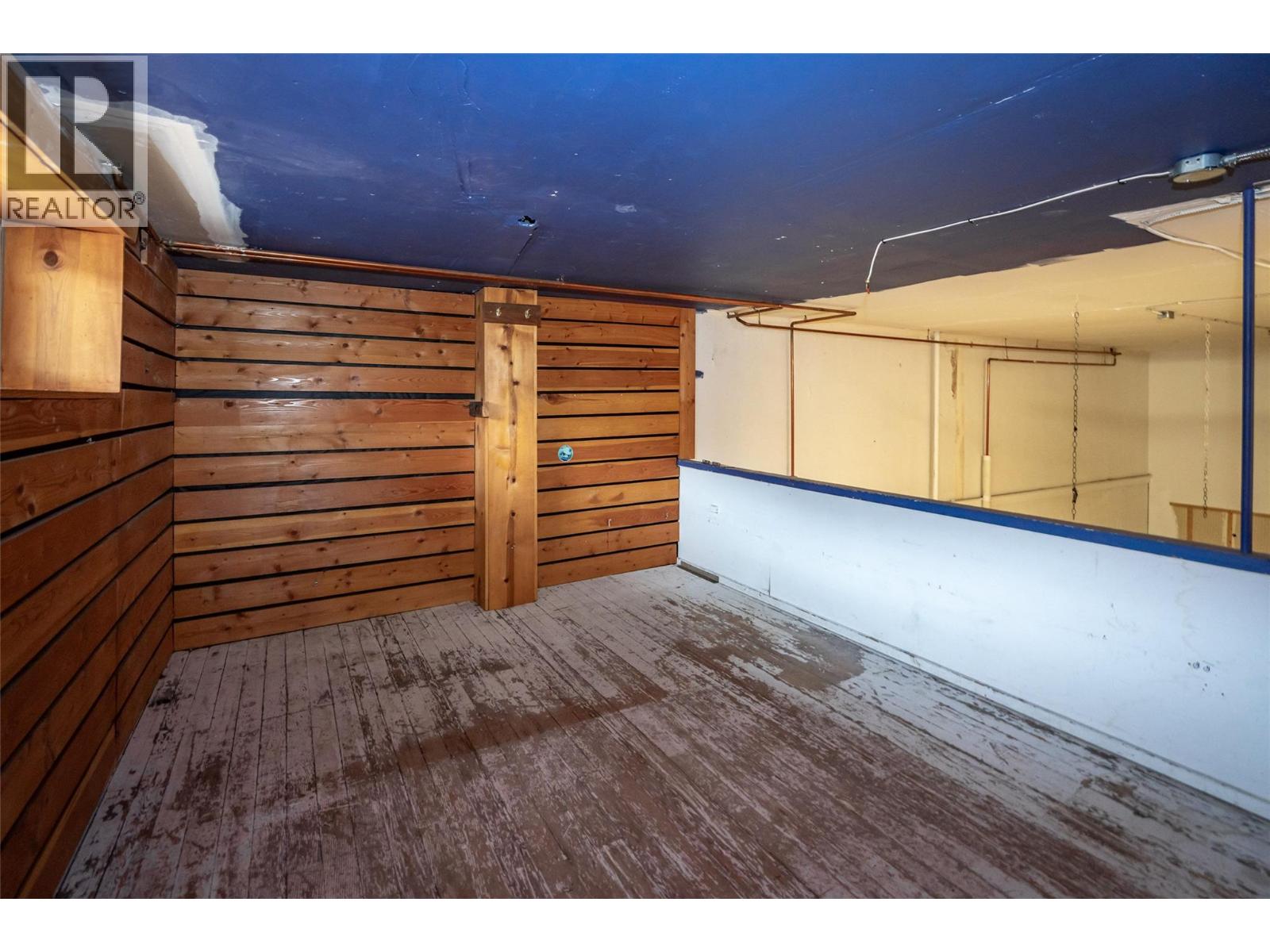 639 Baker Street Property Photo 31
