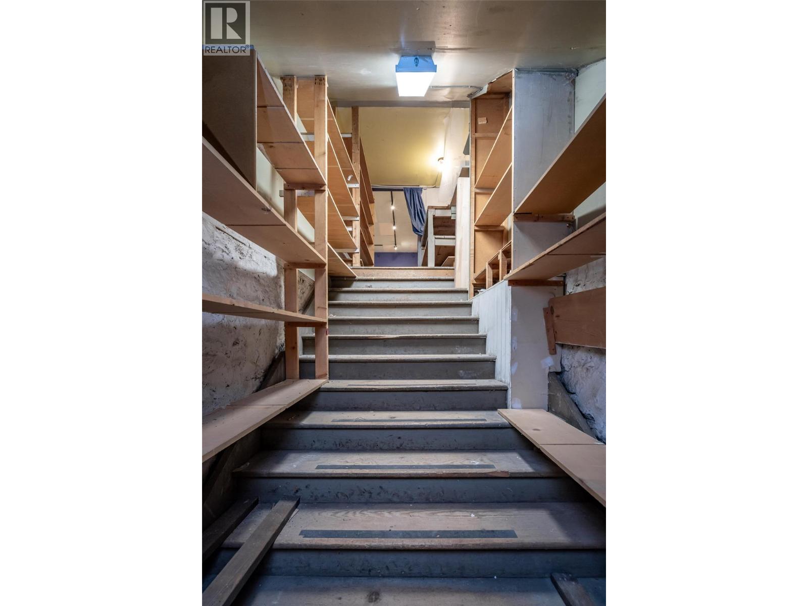 639 Baker Street Property Photo 49