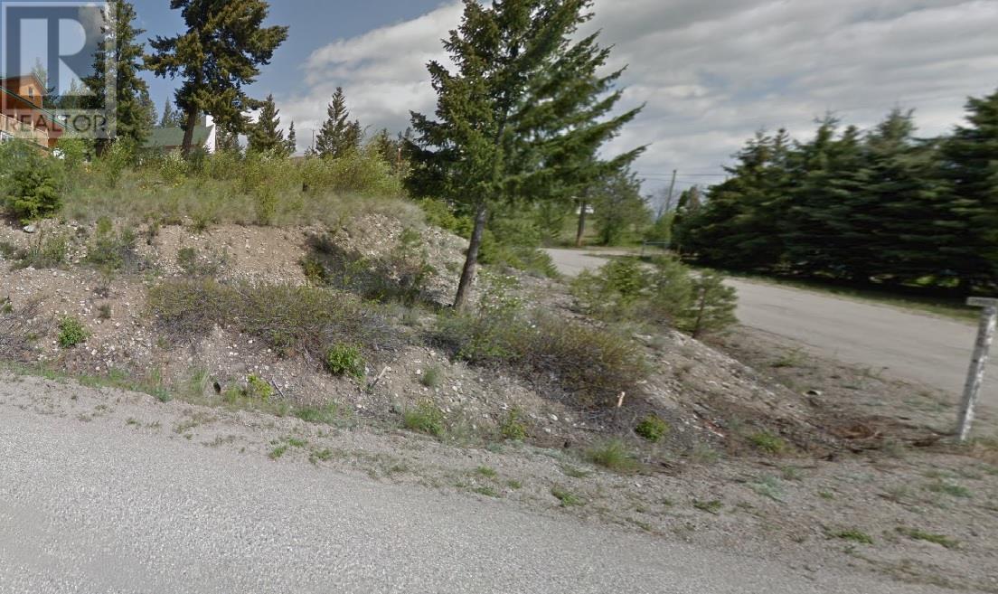 667 Mountain Drive Property Photo 2