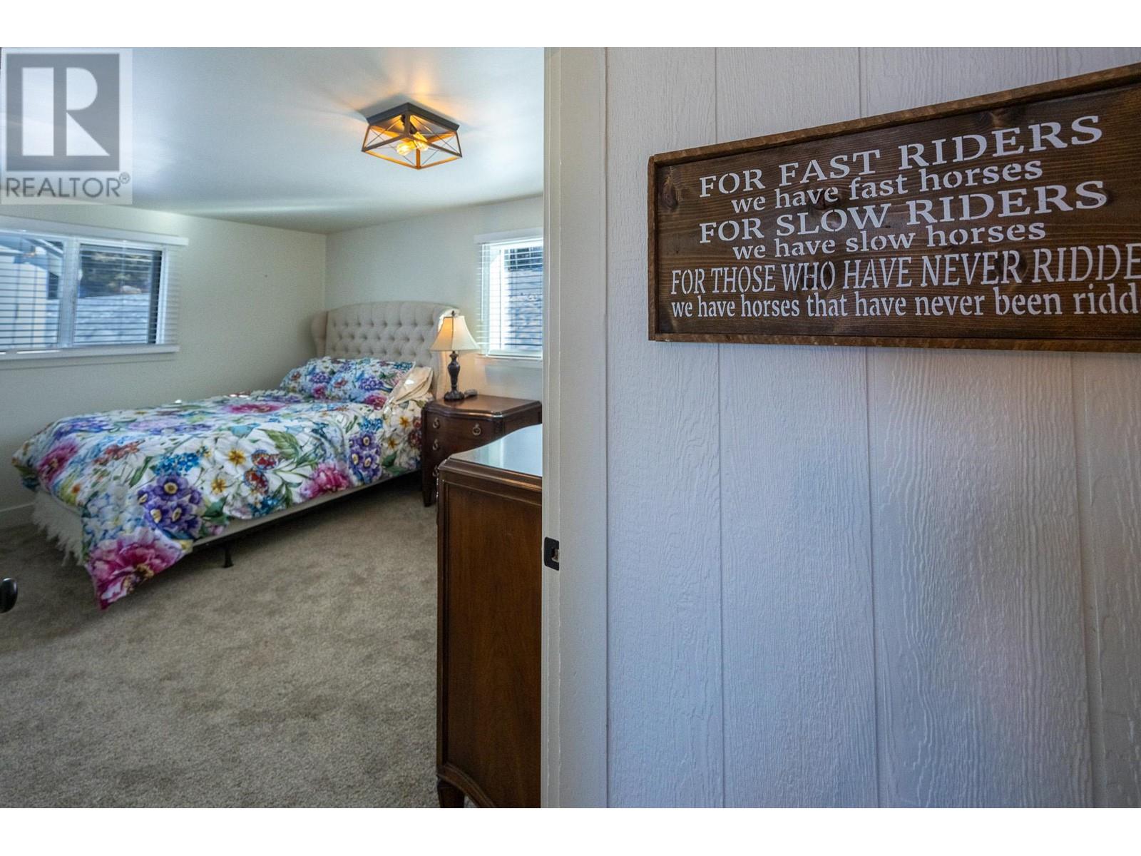 4422 48th Street Property Photo 22