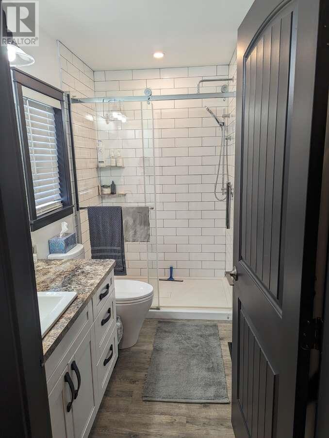 5595 Almond Gardens Road Property Photo 6
